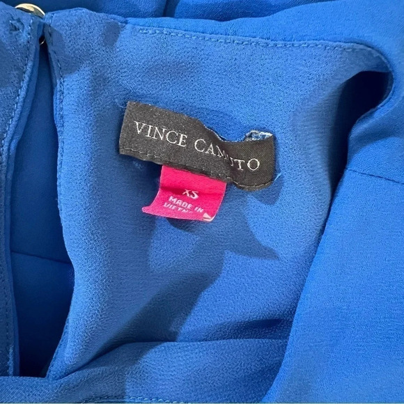 Vince Camuto Blue Chiffon Hi Low Blouse XS Pleated Backside Keyhole Sleeveless - Picture 5 of 5